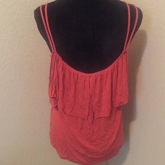 14th & Union Cold Shoulder Ruffle Tee - Picture 2 of 4